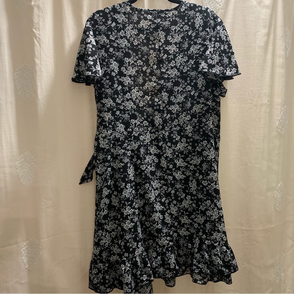 Flutter Sleeve Ruffle Hem Wrap Dress NWT - Picture 6 of 16